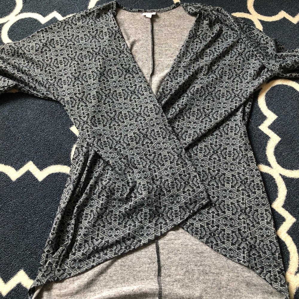 Lularoe Lindsey cardigan